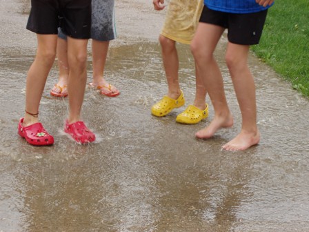 feetinpuddle