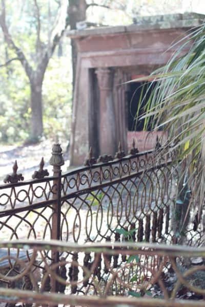 mausoleum